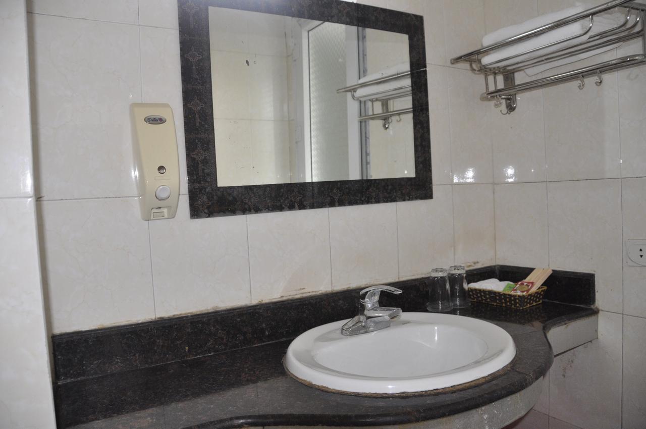 Cong Doan Mong Cai Hotel Quảng Ninh Buitenkant foto